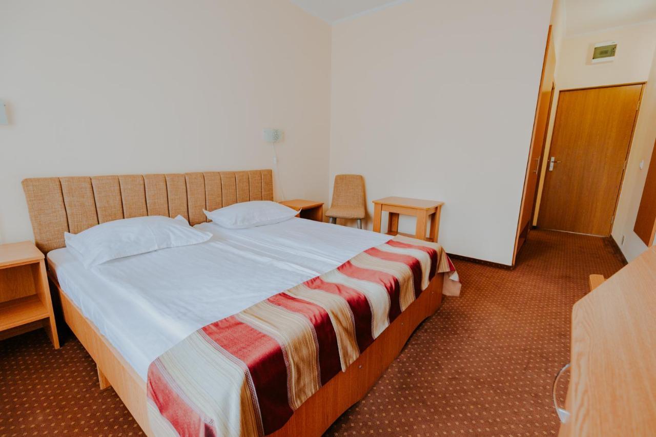 Hotel Tusnad BaileTusnad Eksteriør billede